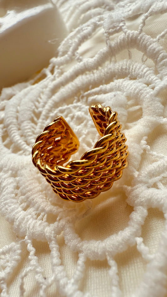 Earcuff