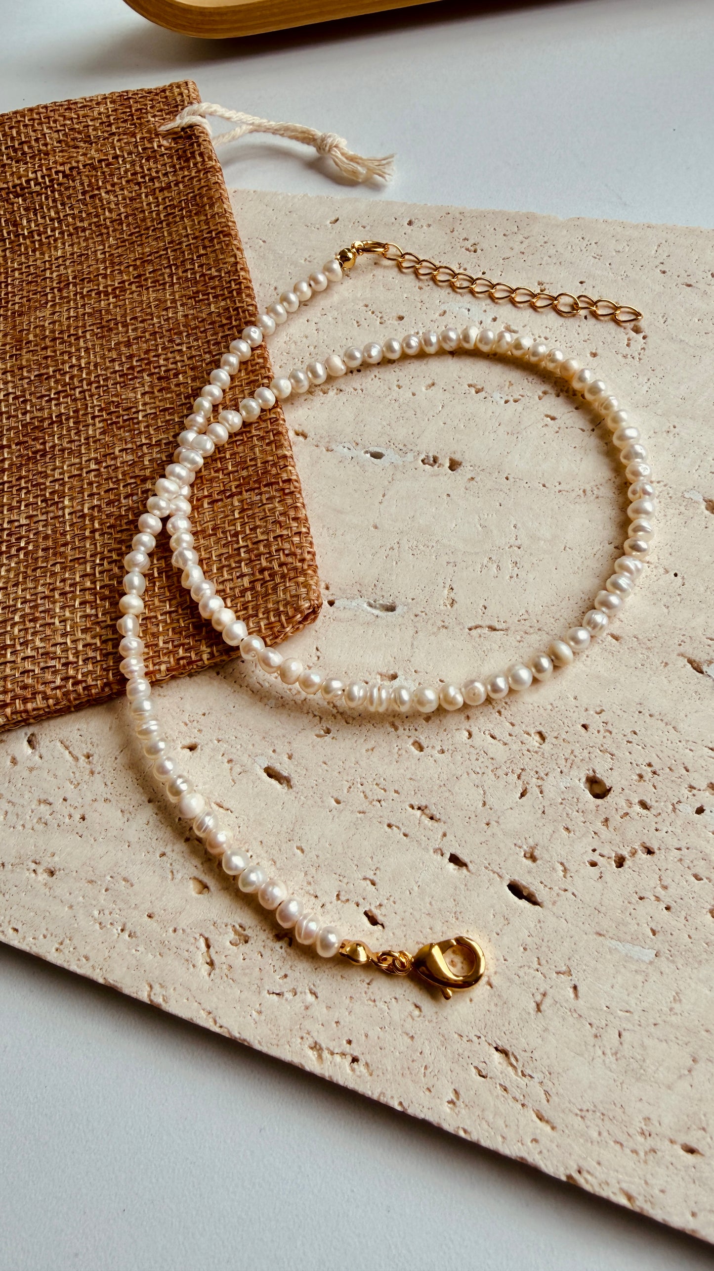 Collar perla de río