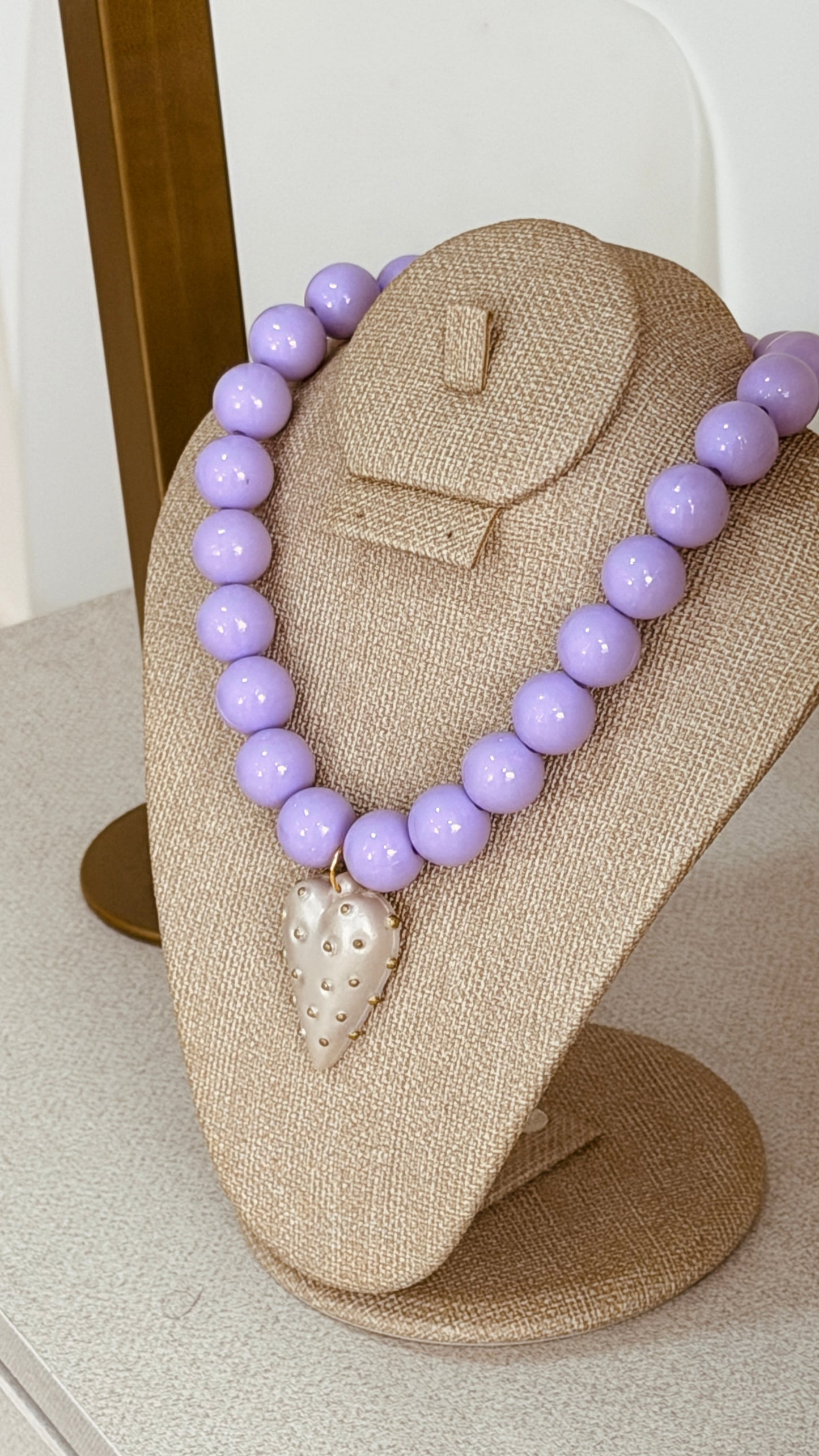 Collar lila